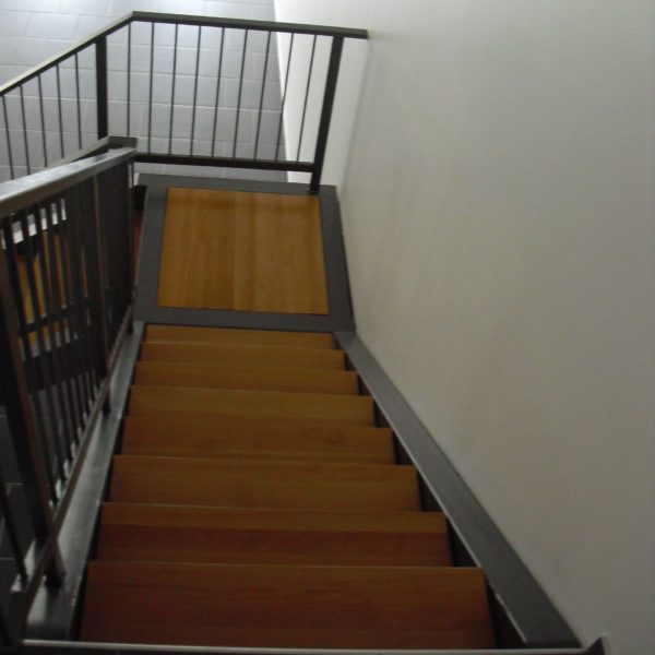 escaliers-acier-bois-06